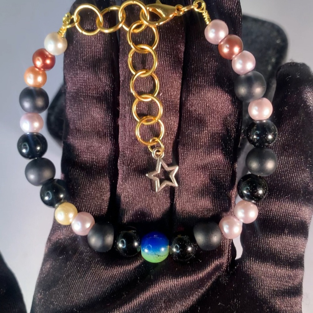 NIGHTSHIFT STAR — Artisan Glass Beaded Charm Bracelet w Star | Black Green Blue
